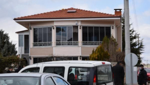 Konya'da uyandırmaya gittikleri oğullarının cansız bedeniyle karşılaştılar