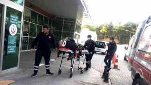 Elektrikli bisikletin çarptığı yaşlı adam hastanelik oldu