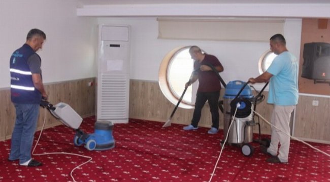 Kocaeli İzmit'te ibadethaneler temizleniyor